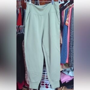 🌿 Athleta Light Mint Sage Green High Rise Joggers | Size Small Petite (SP) 🌿